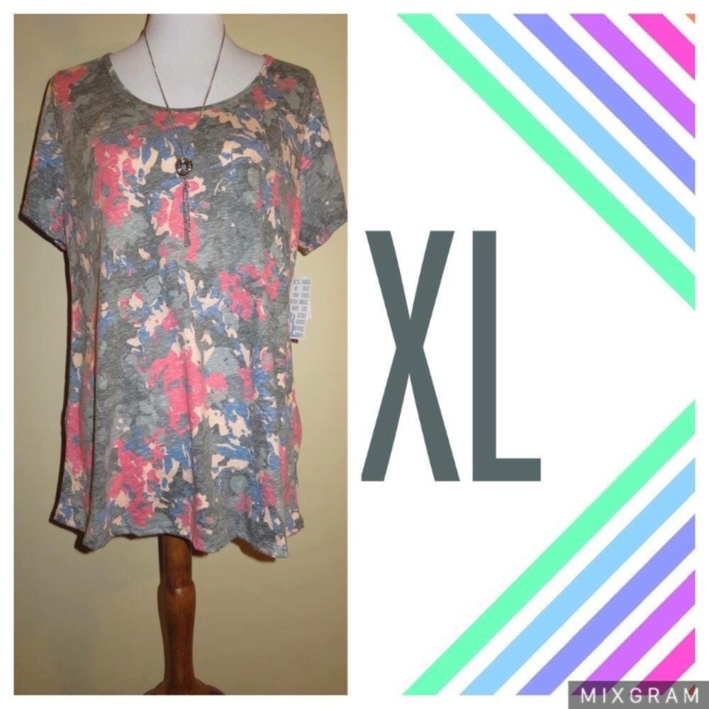 BNWT LuLaRoe Classic T